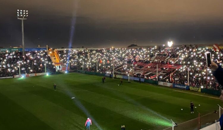 Instituto festejó sus 105 años a pura fiesta en Alta Córdoba