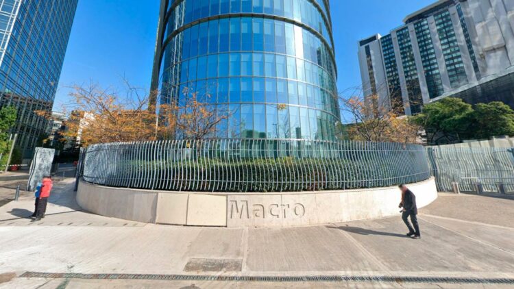Banco Macro anunció la compra de Banco Itaú en la Argentina