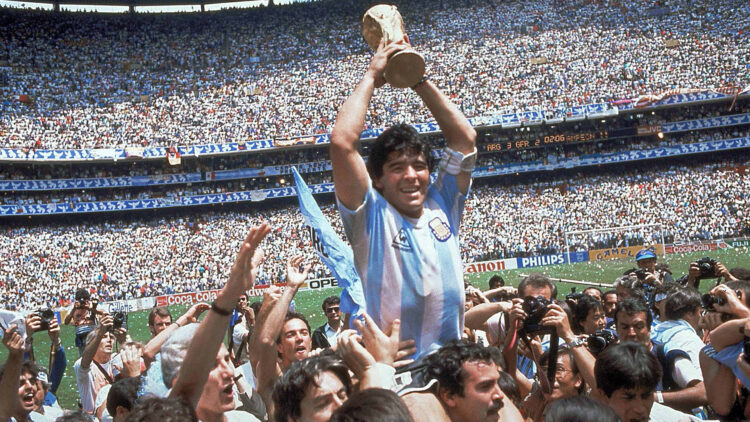 A 1.000 días de la muerte de Maradona sus fanáticos lo recordaron en redes