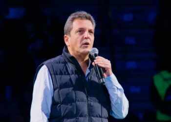 En Córdoba, Massa se reunirá con los rectores en la UNC