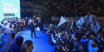 Massa ante la CGT: «Necesitamos un último esfuerzo, que vayan barrio por barrio»