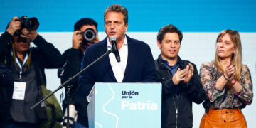 Rumbo a octubre, Massa va por los votantes de Larreta y polariza con Milei