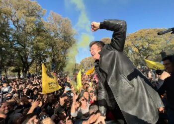 Analizan las razones que impulsan el potencial voto al libertario Milei