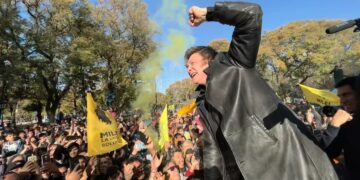 Analizan las razones que impulsan el potencial voto al libertario Milei