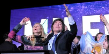 Milei sorprendió a todos y emergió como  el principal aspirante al sillón de Rivadavia