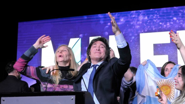Milei sorprendió a todos y emergió como el principal aspirante al sillón de Rivadavia