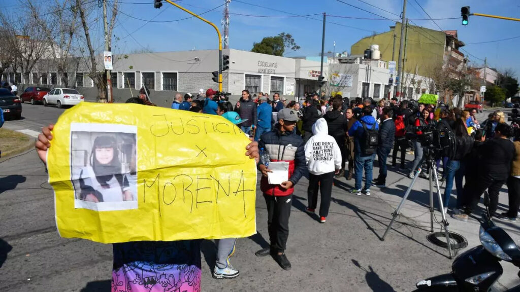 Dos detenidos y una moto secuestrada por el crimen de Morena en Lanús