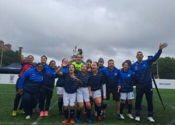 Entrevista al entrenador de Las Murciélagas: «Vestir la celeste y blanca te motiva»