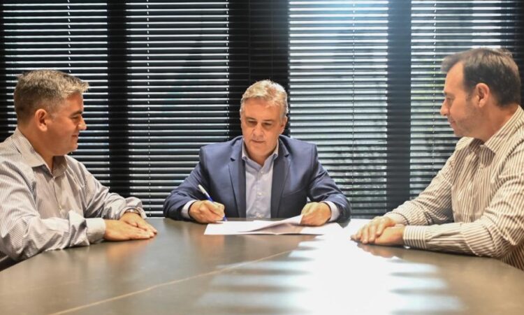 Llaryora envió modificaciones a tres normativas municipales vigentes.
