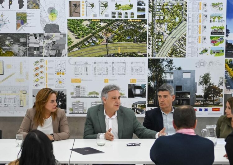 Prunotto, titular del ente, participó de la asamblea junto a Llaryora y Passerini.