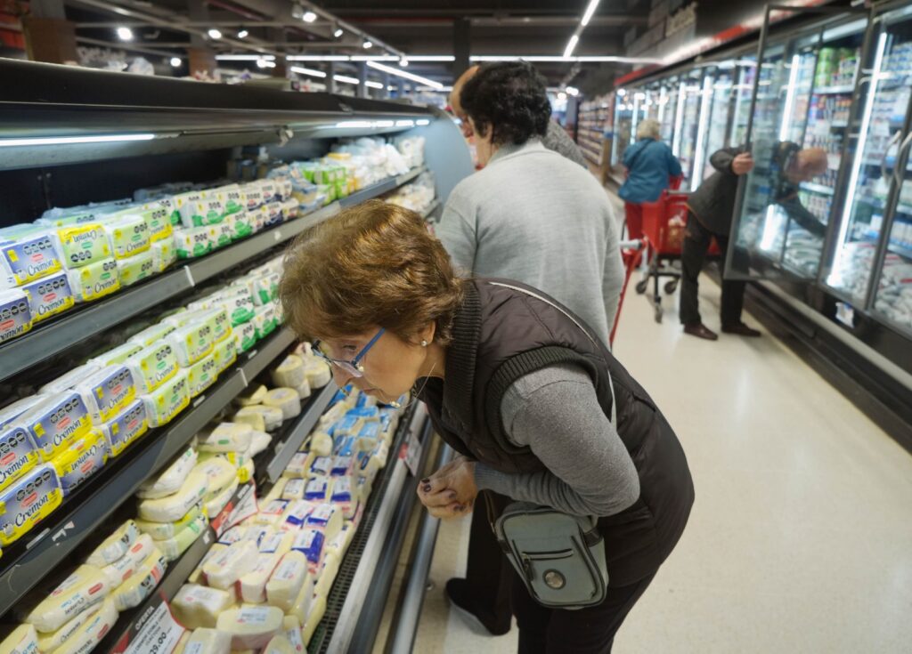 Tras la devaluación, el Gobierno intenta contener la escalada general de precios