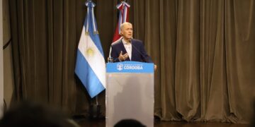 Schiaretti pidió destinar el 2% del PIB a ciencia y tecnología