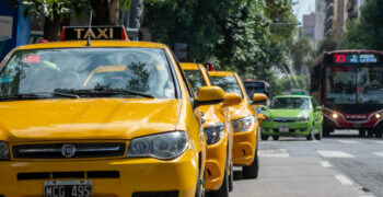 Los taxis aumentan un 30% este fin de semana: a cuánto llegará la bajada de bandera