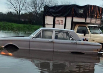El temporal en La Plata dejó récord de precipitaciones, evacuados y vuelos demorados