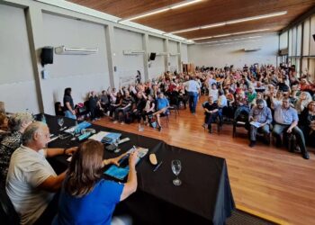 La UEPC le pidió a la Provincia una suba de 60% en tres tramos