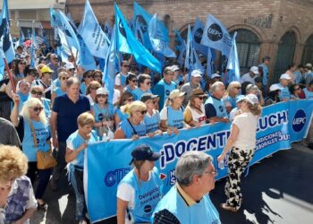 La UEPC acusó a la Provincia de “desconocer” una suba salarial