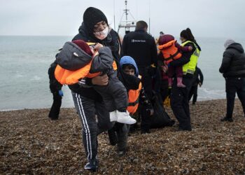 Medidas polémicas para frenar la ola de migrantes