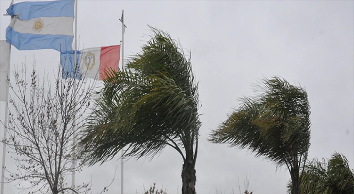 Rige una "alerta amarilla" por la llegada de vientos intensos a la provincia