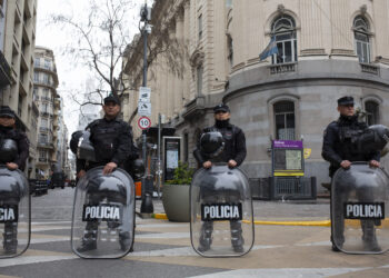 Bloquean el ingreso de los medios periodísticos al acto de Villarruel