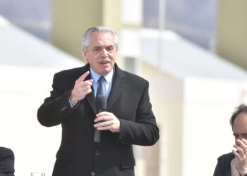 Fernández apuntó contra la «casta económica» que es la que «posterga el desarrollo del país»