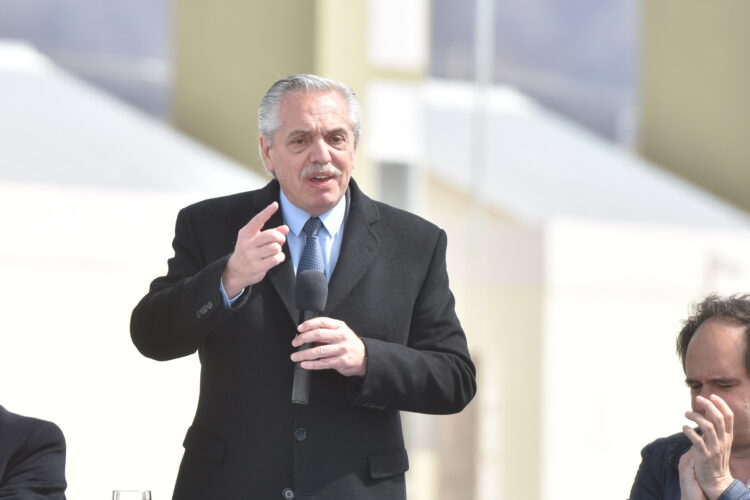 La Oficina Anticorrupción se pronunció a favor de Alberto Fernández por su jubilación especial
