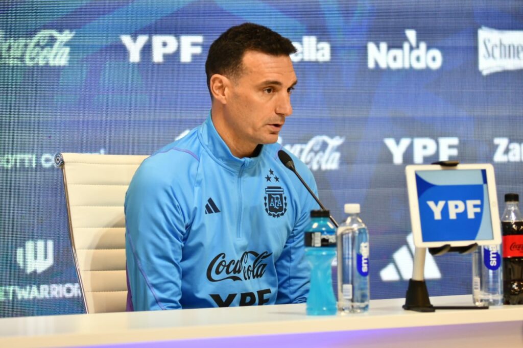 Scaloni, contento por Messi en el Inter Miami: "Encontró un lugar donde lo quieren"