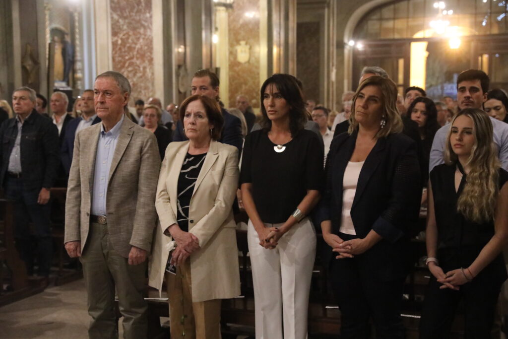 Schiaretti estuvo presente en la misa conmemoratoria de José Manuel de la Sota