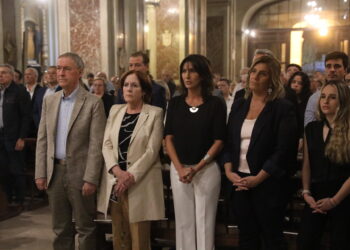 Schiaretti estuvo presente en la misa conmemoratoria de José Manuel de la Sota