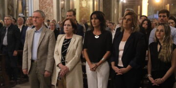Schiaretti estuvo presente en la misa conmemoratoria de José Manuel de la Sota