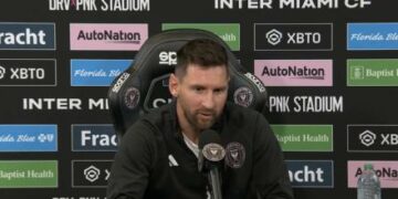 La IA reprodujo en un inglés fluido una conferencia de Messi con su propia voz