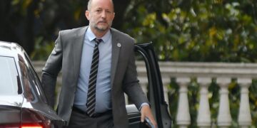 Renunció Insaurralde al cargo de Jefe de Gabinete de la provincia de Buenos Aires