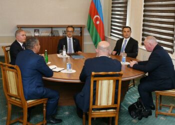 Negocian el futuro de Nagorno Karabaj