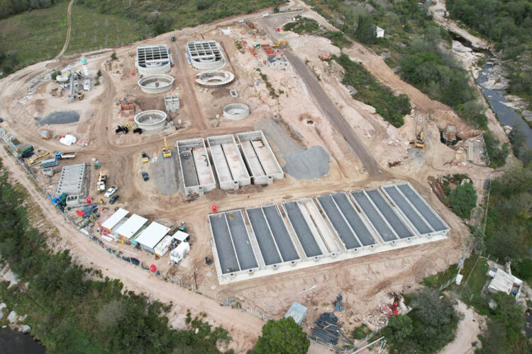 La Provincia informó que avanza con la obra de saneamiento cloacal de Tanti