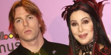 Acusan a Cher de contratar a cuatro hombres para secuestrar a su propio hijo