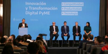 El gobierno anunció que se liberarán las importaciones para las pymes