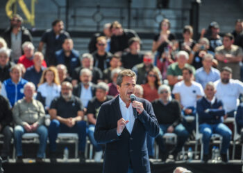 Massa, junto a la CGT en el Congreso: “El salario no es ganancia, es remuneración”