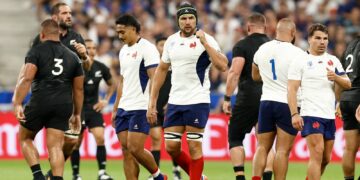 Francia derrotó categóricamente a Nueva Zelanda en el partido inaugural