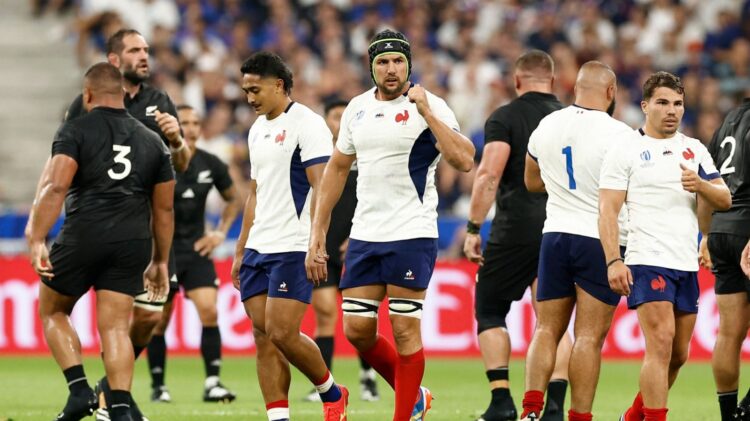 Francia derrotó categóricamente a Nueva Zelanda en el partido inaugural