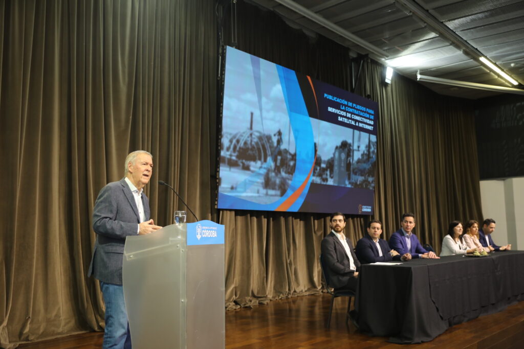 Schiaretti: "Estamos subastando una obra estratégica para las próximas décadas de nuestra provincia"