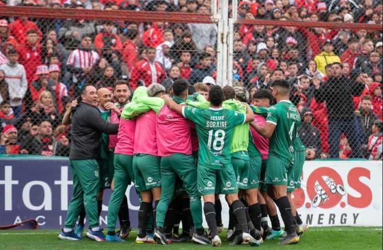 Banfield le ganó por 1 a 0 a Instituto en Alta Córdoba