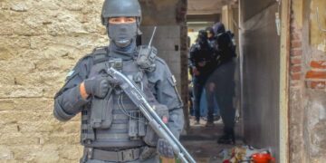 Usurpaban tres viviendas del Centro para vender droga y los detuvieron