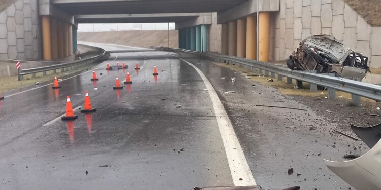 Choque fatal en Circunvalación: murió un joven y hay cuatro personas heridas