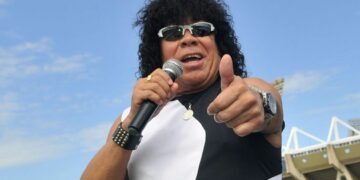 Tras recibir el alta, la Mona reapareció en un video y desestimó que haya sufrido un ACV