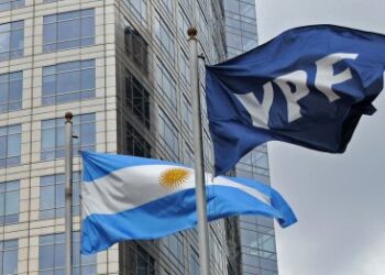Argentina podría pagar casi US$ 16.000 millones por la estatización de YPF