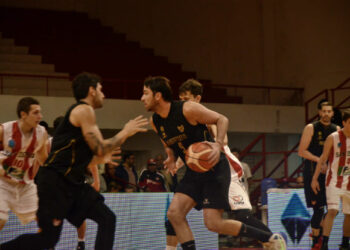 Con equipos destacados del país, arranca este mes el torneo de básquet Súper 8 de Córdoba