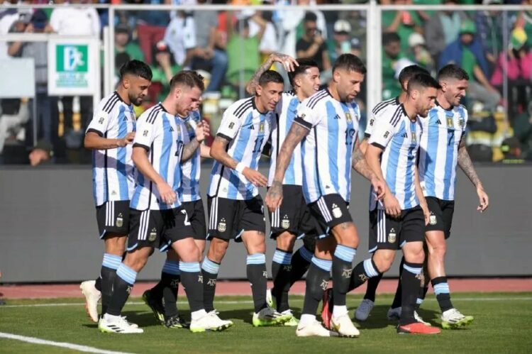 Argentina va por todo en Eliminatorias y recibe a Paraguay