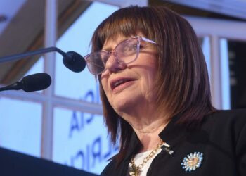 Bullrich evitó referirse al ‘homenaje’ de Villarruel y designó 6 nuevos voceros en su campaña