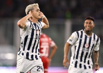 Talleres goleó a Barracas Central y llega afilado al clásico