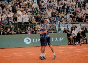 Argentina, siempre favorita, venció cómodamente a Lituania