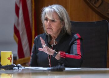 Suspenden la portación de armas en Nuevo México